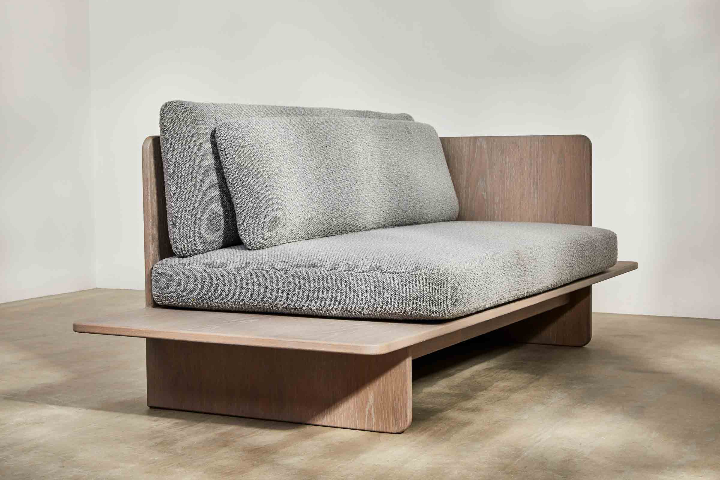 Benchmark Furniture Handmade English Furniture Muse Sofa